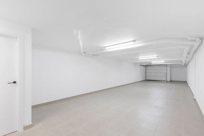 Image No.48-4 Bed Townhouse for sale