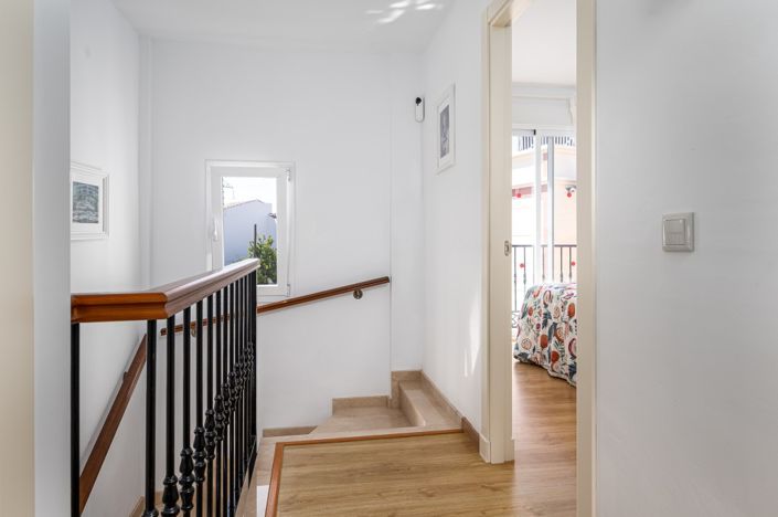 Image No.12-3 Bed Villa for sale