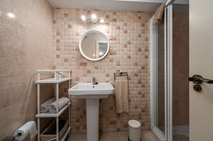 Image No.18-3 Bed Villa for sale