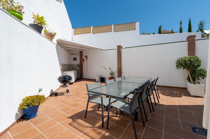 Image No.28-3 Bed Villa for sale