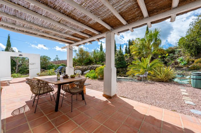 Image No.12-3 Bed Villa for sale