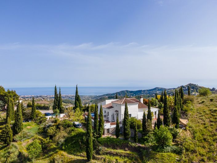 Image No.2-3 Bed Villa for sale