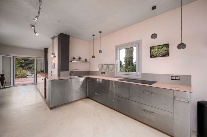 Image No.30-3 Bed Villa for sale