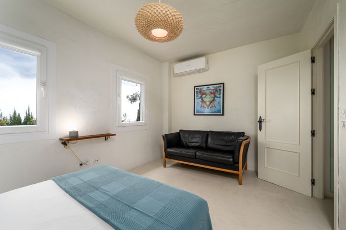 Image No.36-3 Bed Villa for sale