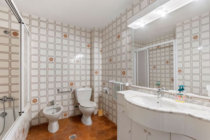 Image No.17-3 Bed Apartment for sale