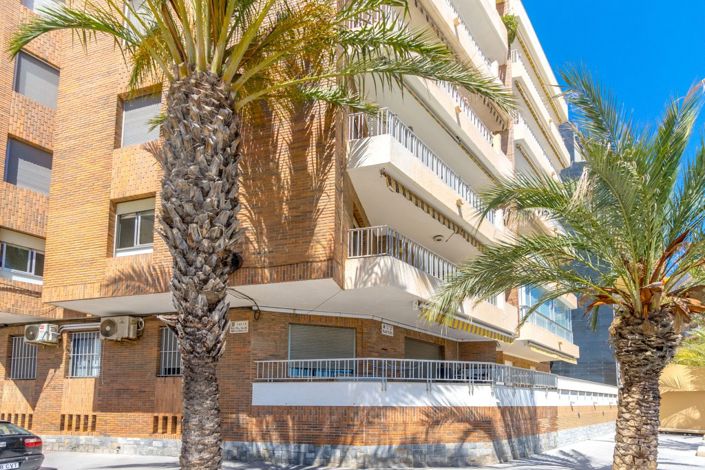 Image No.28-3 Bed Apartment for sale