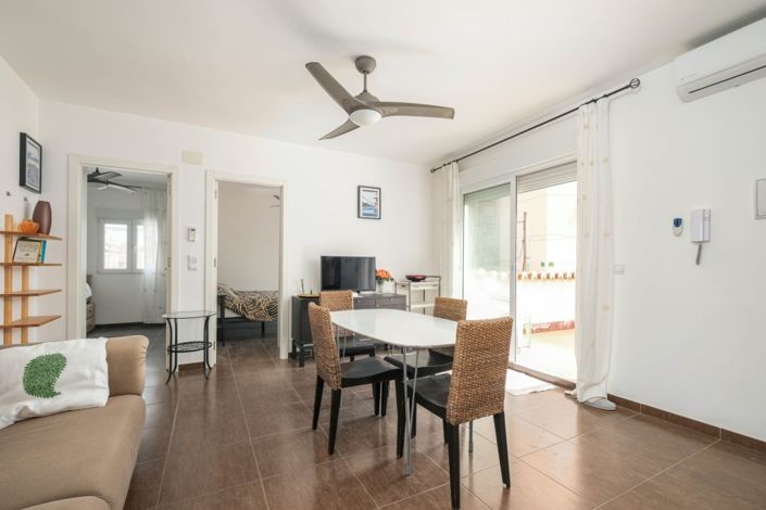 Image No.11-6 Bed Semi-Detached for sale