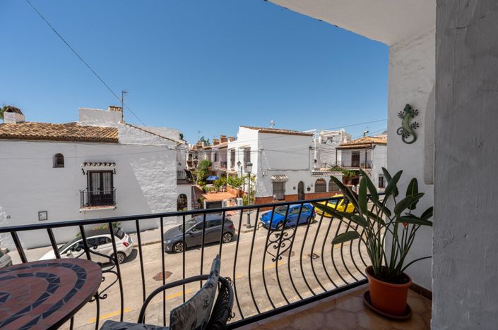 Image No.19-2 Bed Semi-Detached for sale