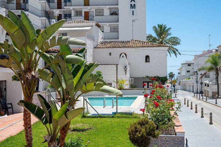 Image No.22-2 Bed Semi-Detached for sale