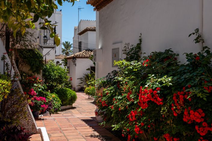 Image No.29-2 Bed Semi-Detached for sale