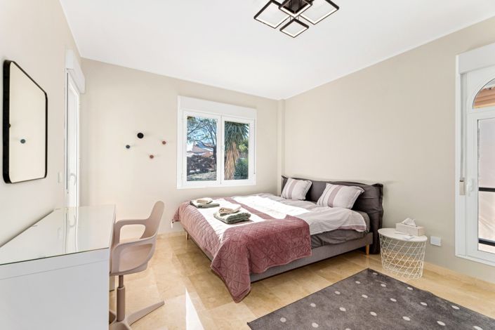 Image No.12-5 Bed Villa for sale