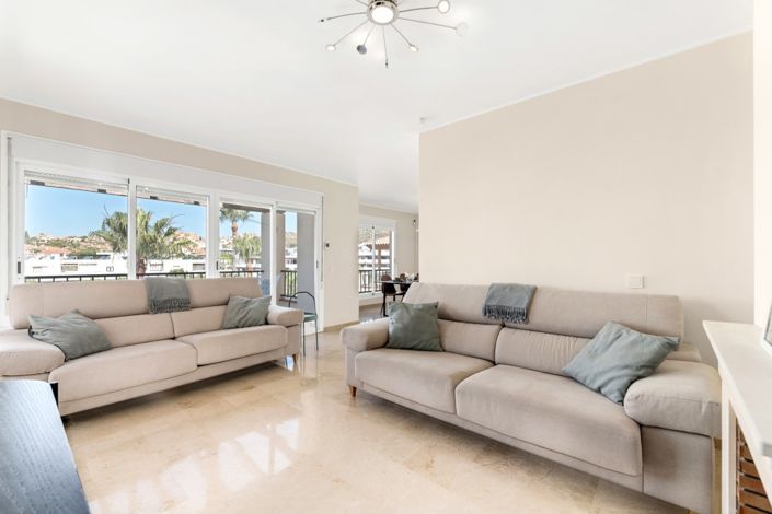 Image No.9-5 Bed Villa for sale