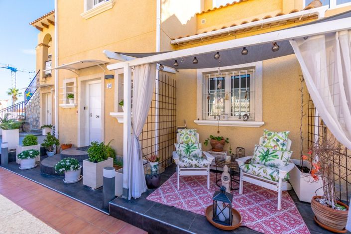 Image No.2-Maison de ville de 3 chambres à vendre à Orihuela