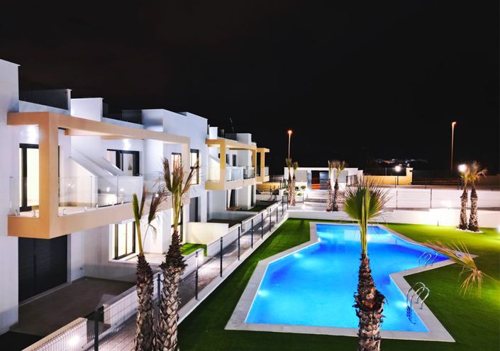 Image No.2-2 Bed Property for sale