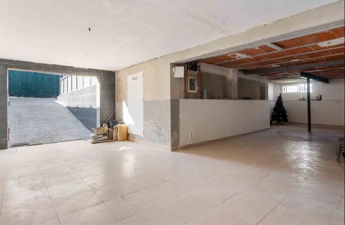 Image No.23-3 Bed Villa for sale