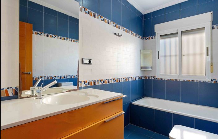 Image No.9-3 Bed Villa for sale