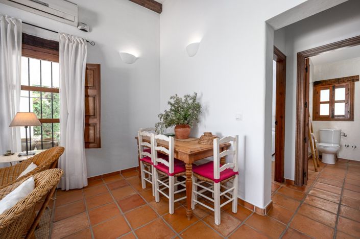 Image No.11-2 Bed Villa for sale