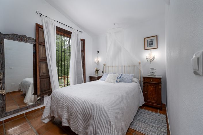 Image No.13-2 Bed Villa for sale