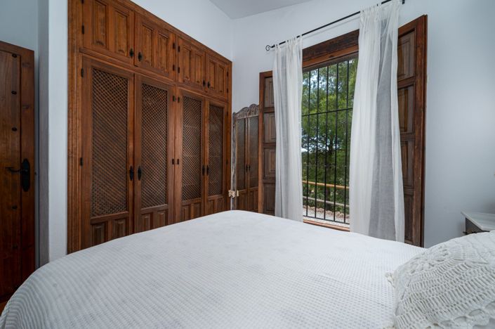 Image No.14-2 Bed Villa for sale