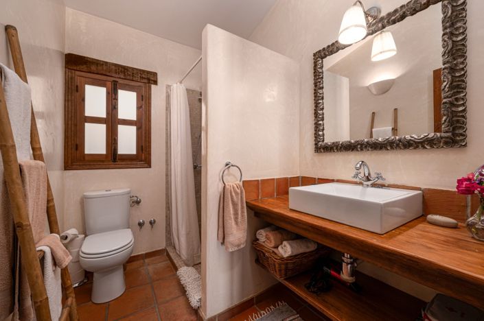 Image No.16-2 Bed Villa for sale