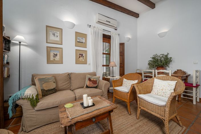 Image No.8-2 Bed Villa for sale