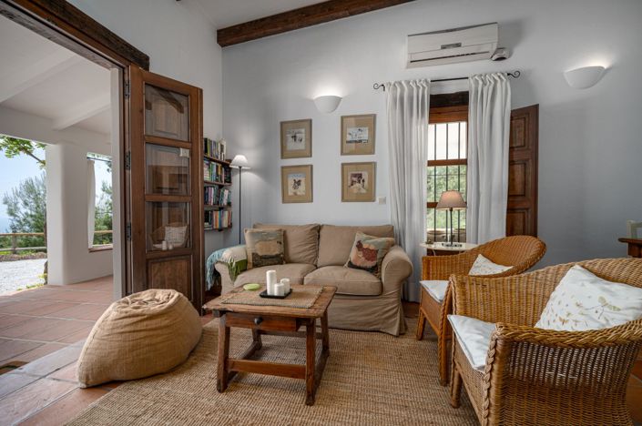 Image No.9-2 Bed Villa for sale