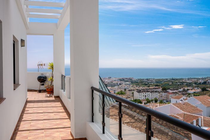 Image No.16-2 Bed Property for sale