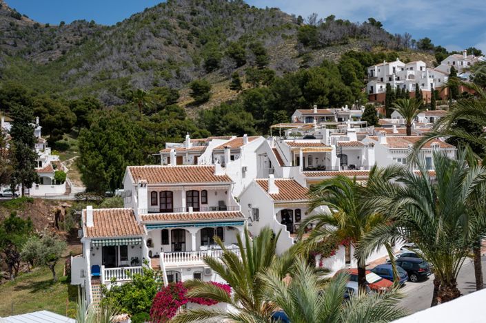 Image No.19-2 Bed Property for sale