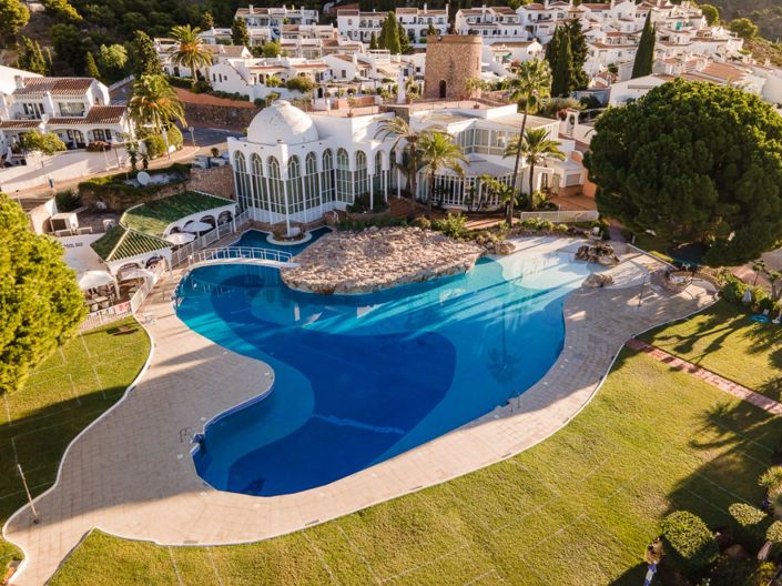 Image No.21-2 Bed Property for sale