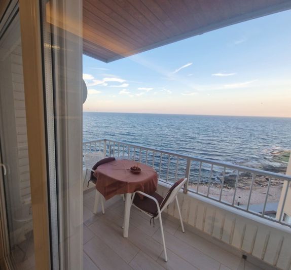 Image No.10-3 Bed Apartment for sale