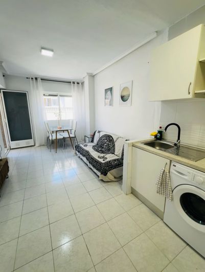 Image No.6-Appartement de 2 chambres à vendre à Torrevieja