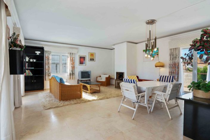 Image No.21-7 Bed Villa for sale