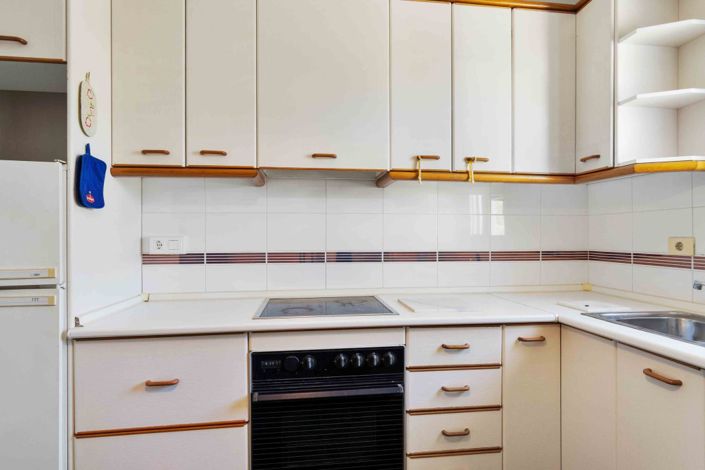 Image No.25-7 Bed Villa for sale