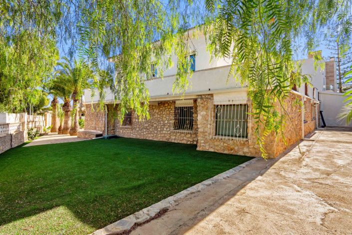 Image No.31-7 Bed Villa for sale