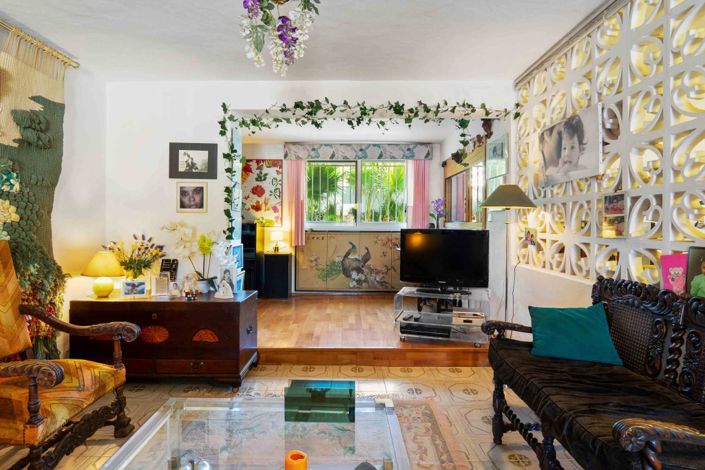 Image No.8-7 Bed Villa for sale