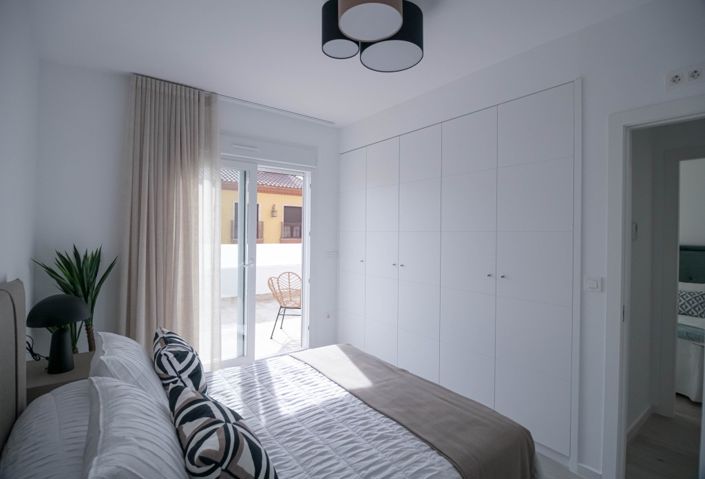 Image No.16-3 Bed Townhouse for sale