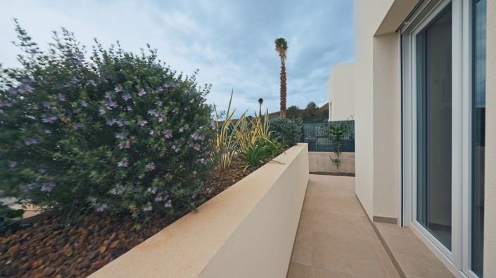 Image No.6-3 Bed Villa for sale