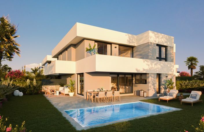 Image No.1-4 Bed Villa for sale