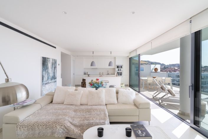 Image No.8-2 Bed Apartment for sale