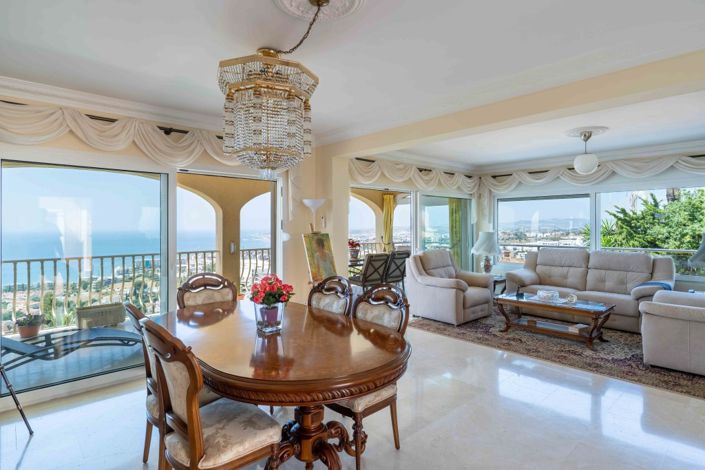 Image No.3-5 Bed Villa for sale