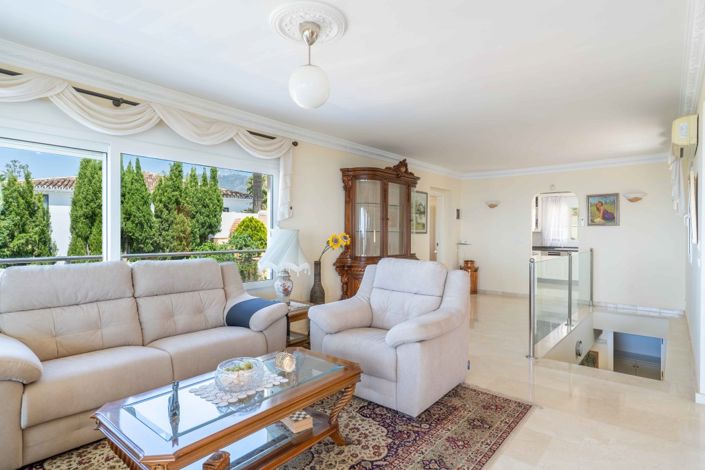 Image No.27-5 Bed Villa for sale