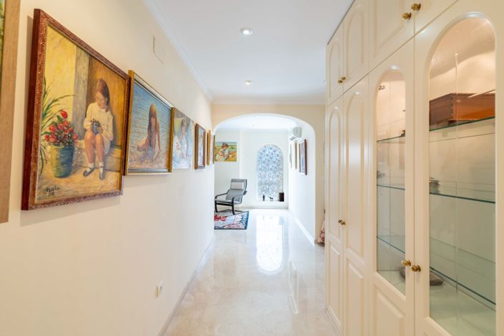 Image No.39-5 Bed Villa for sale