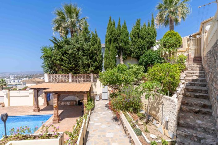 Image No.51-5 Bed Villa for sale