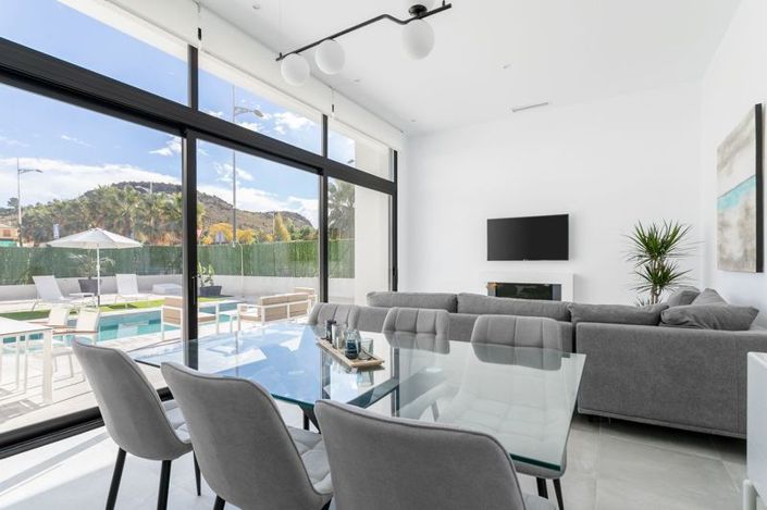 Image No.9-3 Bed Villa for sale