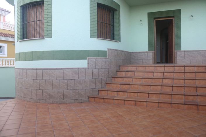 Image No.1-3 Bed Villa for sale
