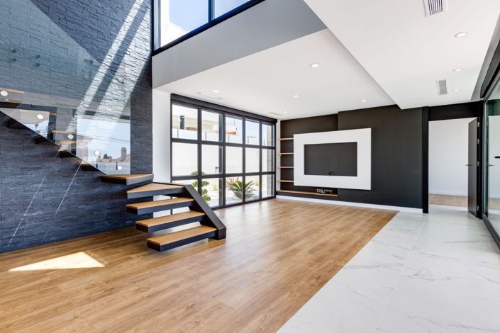 Image No.10-3 Bed Villa for sale