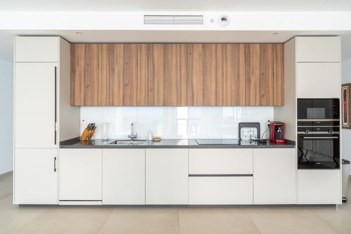 Image No.21-3 Bed Property for sale