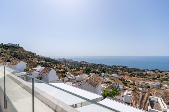 Image No.3-3 Bed Property for sale