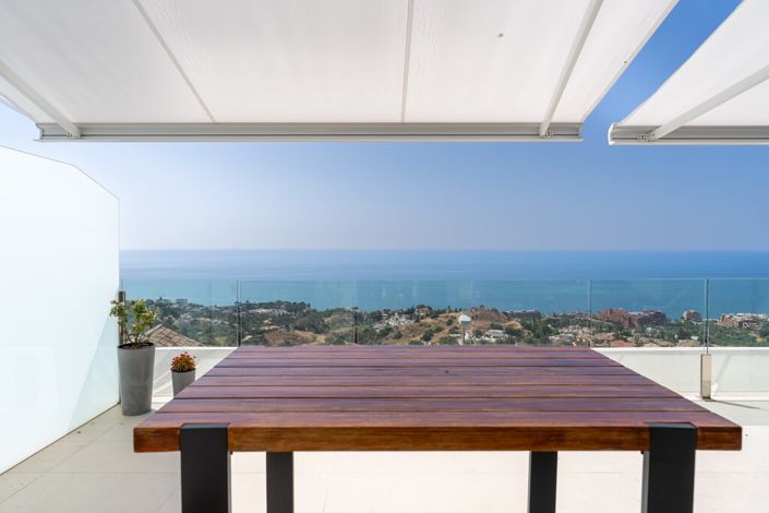 Image No.30-3 Bed Property for sale