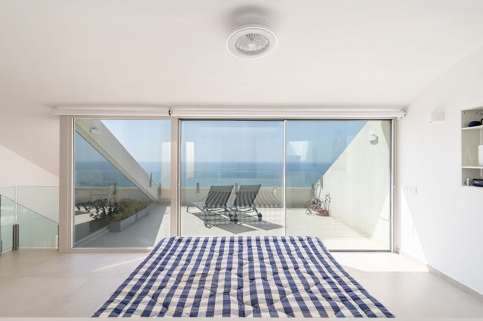 Image No.9-3 Bed Property for sale